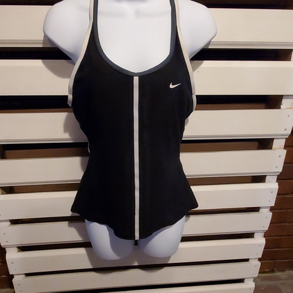 Nike Fit Dry 522